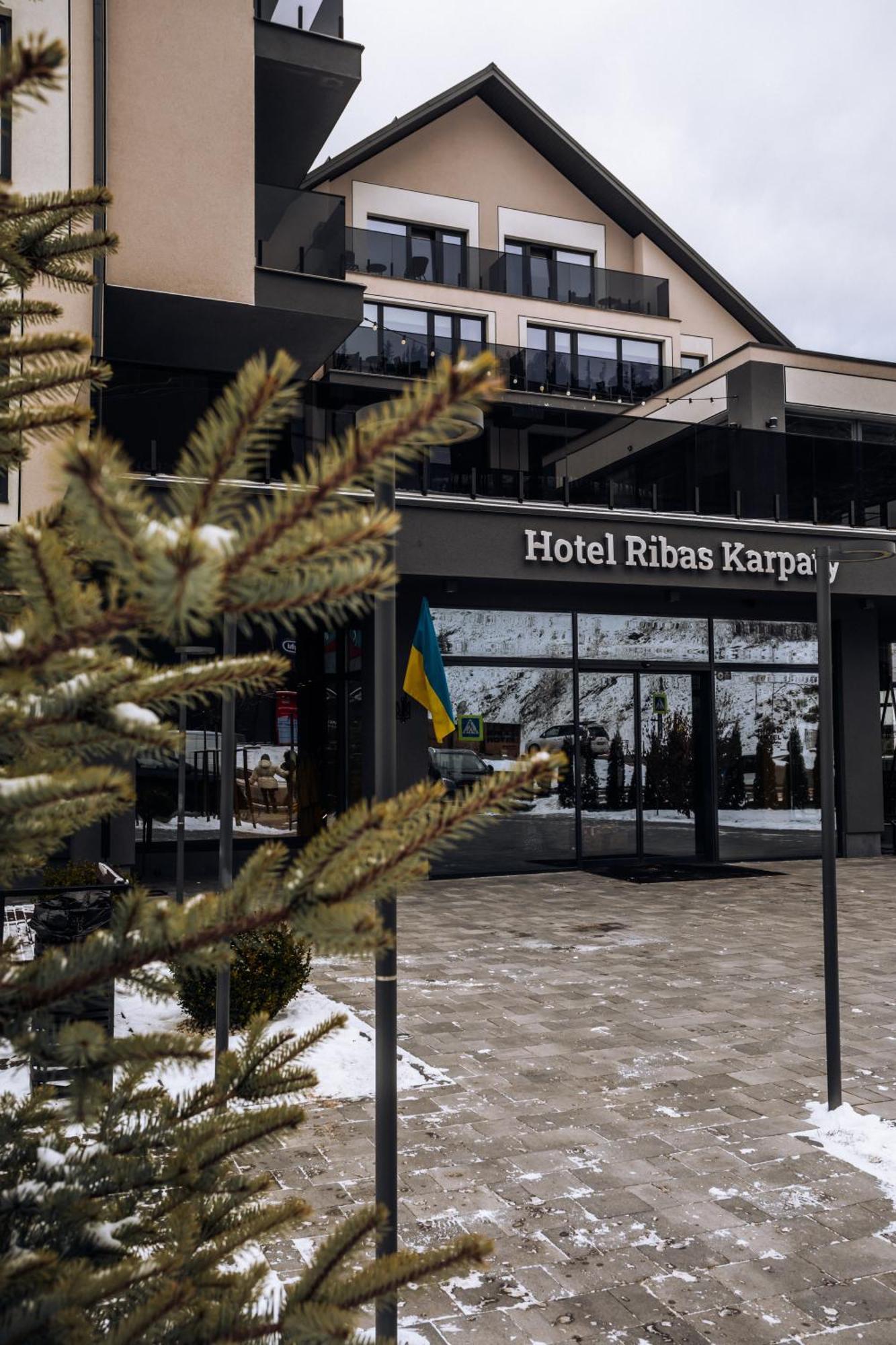 Ribas Karpaty Hotel Bukovel Eksteriør billede